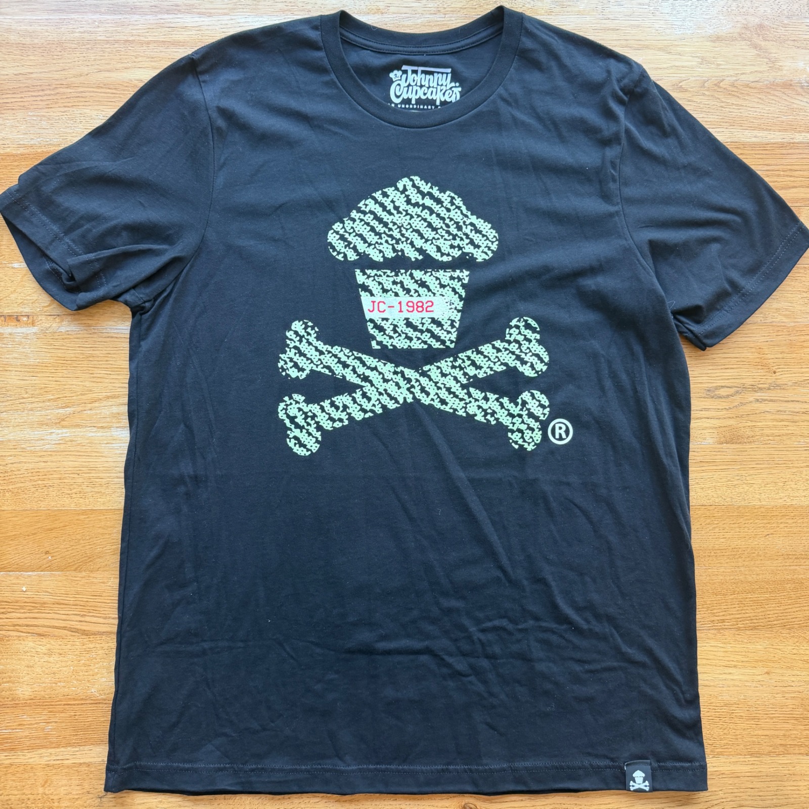 Johnny Cupcakes Mens Xl Black Graphic T-Shirt Yeezy Jc-1982 New Without Tags